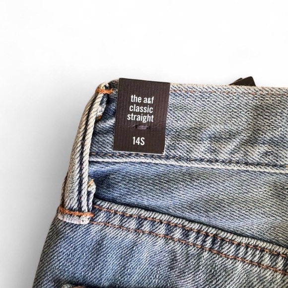 NWT Abercrombie Kids Boys 14 Slim Light Wash Straight Leg Jeans - Picture 6 of 7